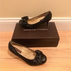 NIB Adrienne Vittadini Black Leather Pumps In Sz 7.5M